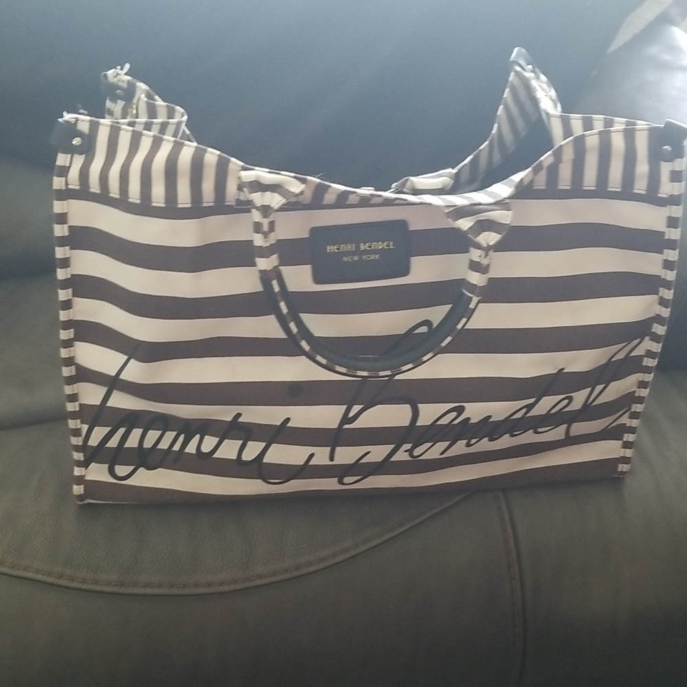 Henri bendel